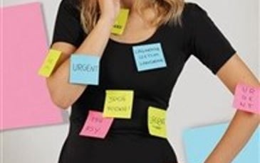 Fanny Pocholle dans Comment bien réussir son burn out ?