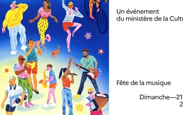 Groupe musical et DJ en une soirée festive