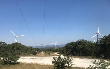 Visite guidée sous les éoliennes de La Roche-sur-Grane