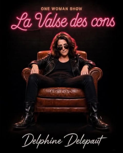 Delphine Delepaut dans La valse des cons